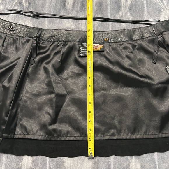 Harley Davidson Leather Skirt - Picture 2 of 9